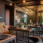 Apart-hotel Amber Na Starym Miescie Adults Only