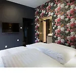 Apart-hotel Amber Na Starym Miescie Adults Only