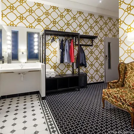 Amber Na Starym Miescie Adults Only