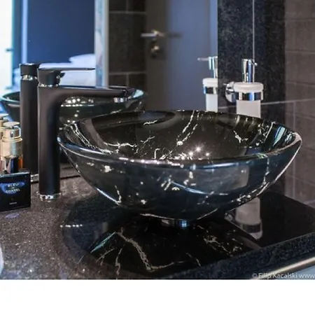 Amber Na Starym Miescie Adults Only