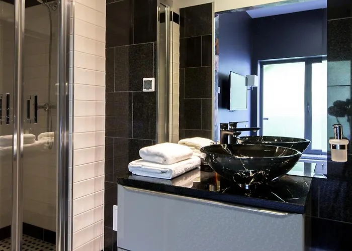 Amber Na Starym Miescie Adults Only