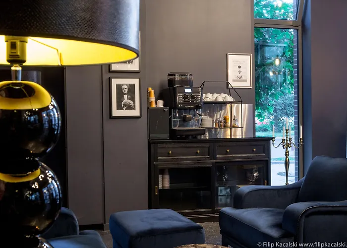 アパートホテル Amber Na Starym Miescie Adults Only 4*